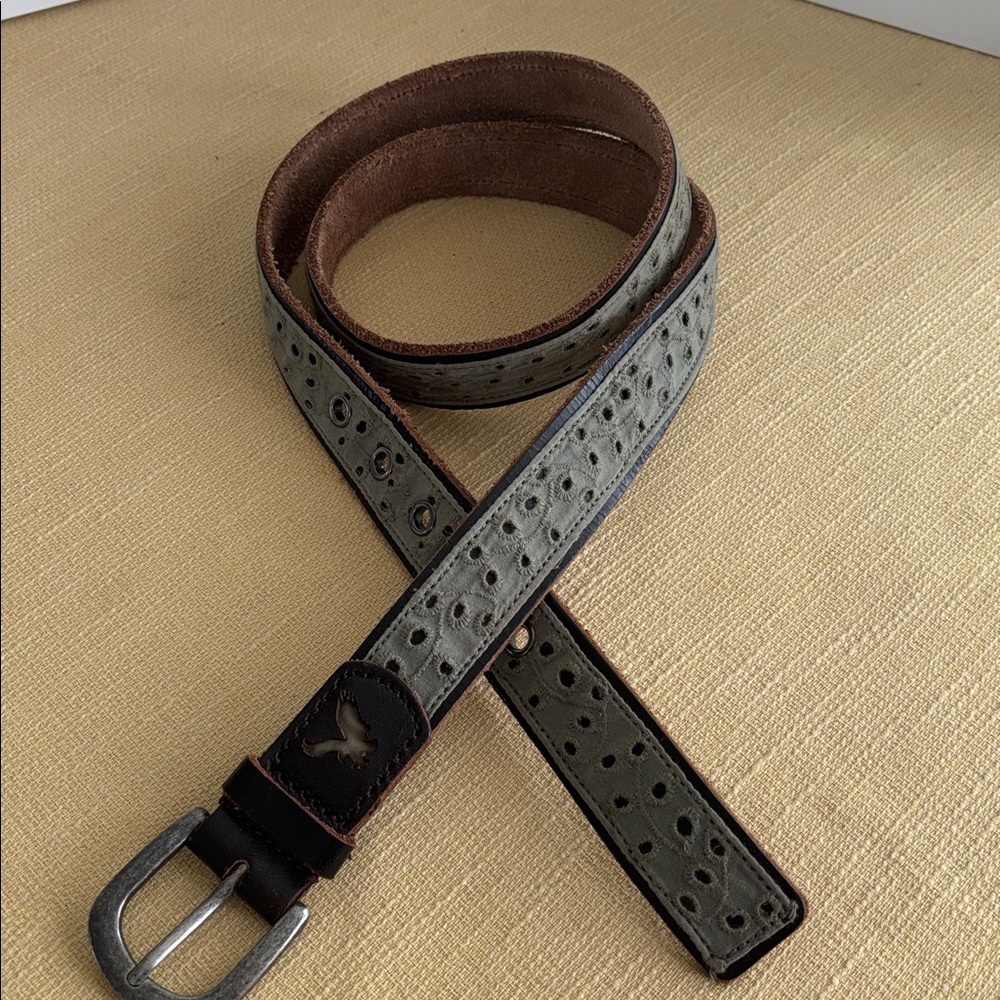 American Eagle Outfitters Green Eyelet Trimmed Dark Brown Leather Belt Sz L